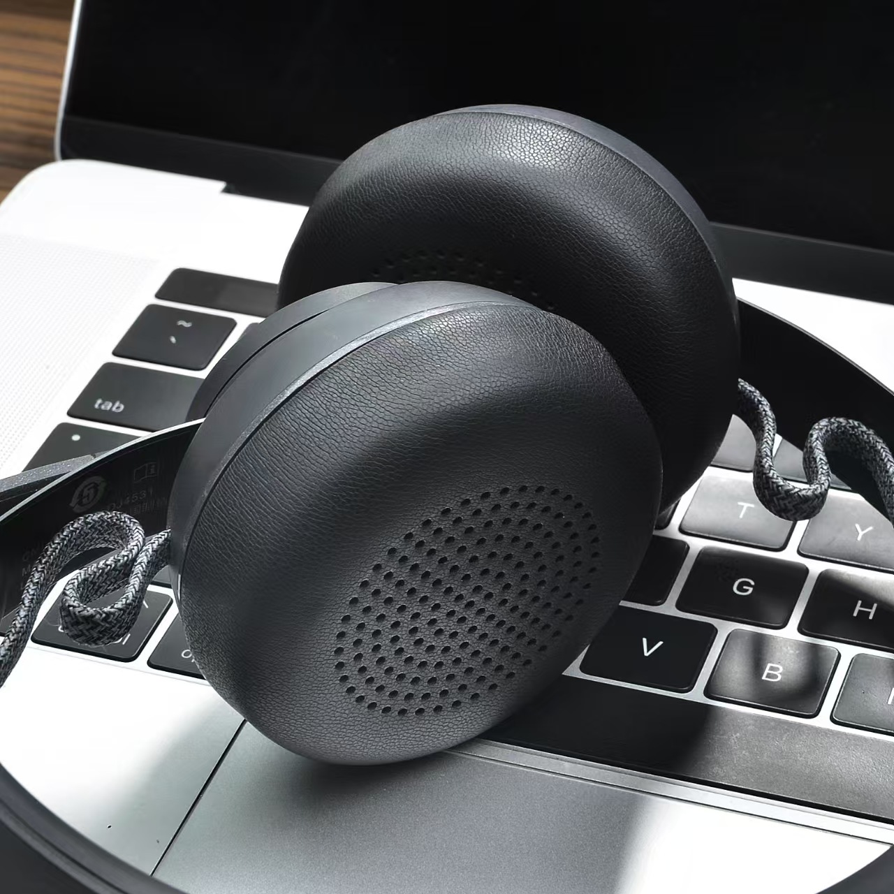 Logitech Zone 무선 1세대 오피스 비즈니스  - Home Office Headset 리뷰 및 가격